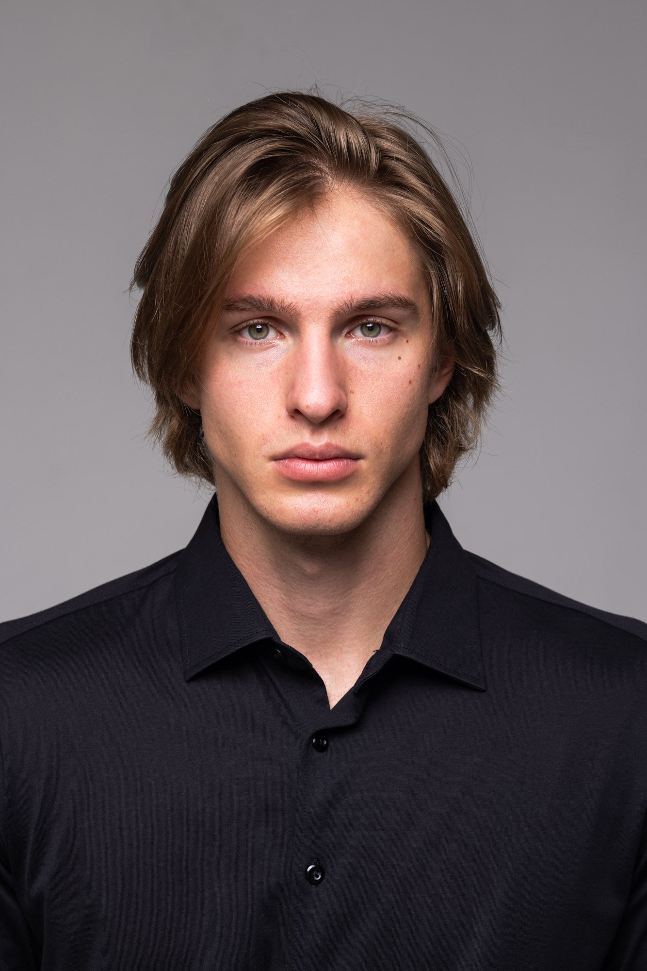 Čierna strečová Extra Slim Fit košeľa