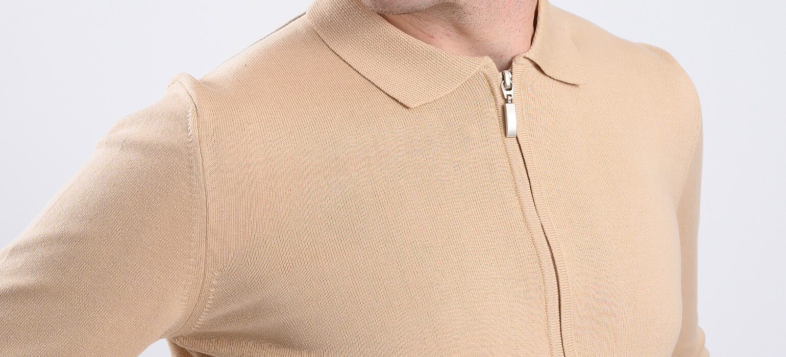 Béžový sveter na zips
