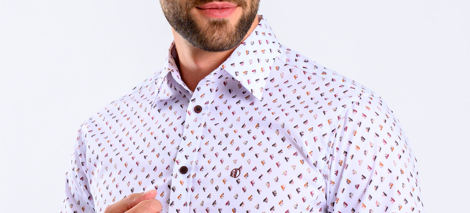 Bílá Extra Slim Fit košile s hnědým vzorem