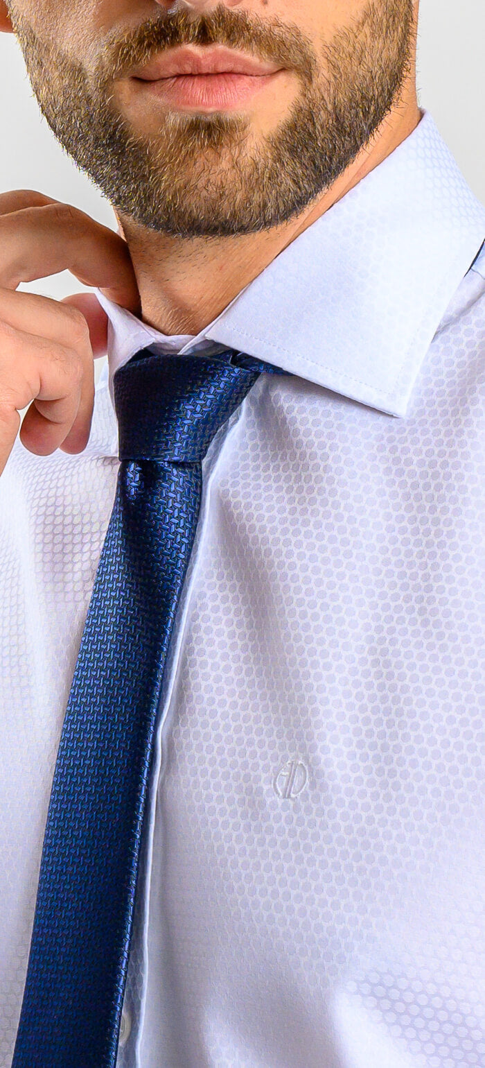 Biela Extra Slim Fit košeľa so vzorom guličiek