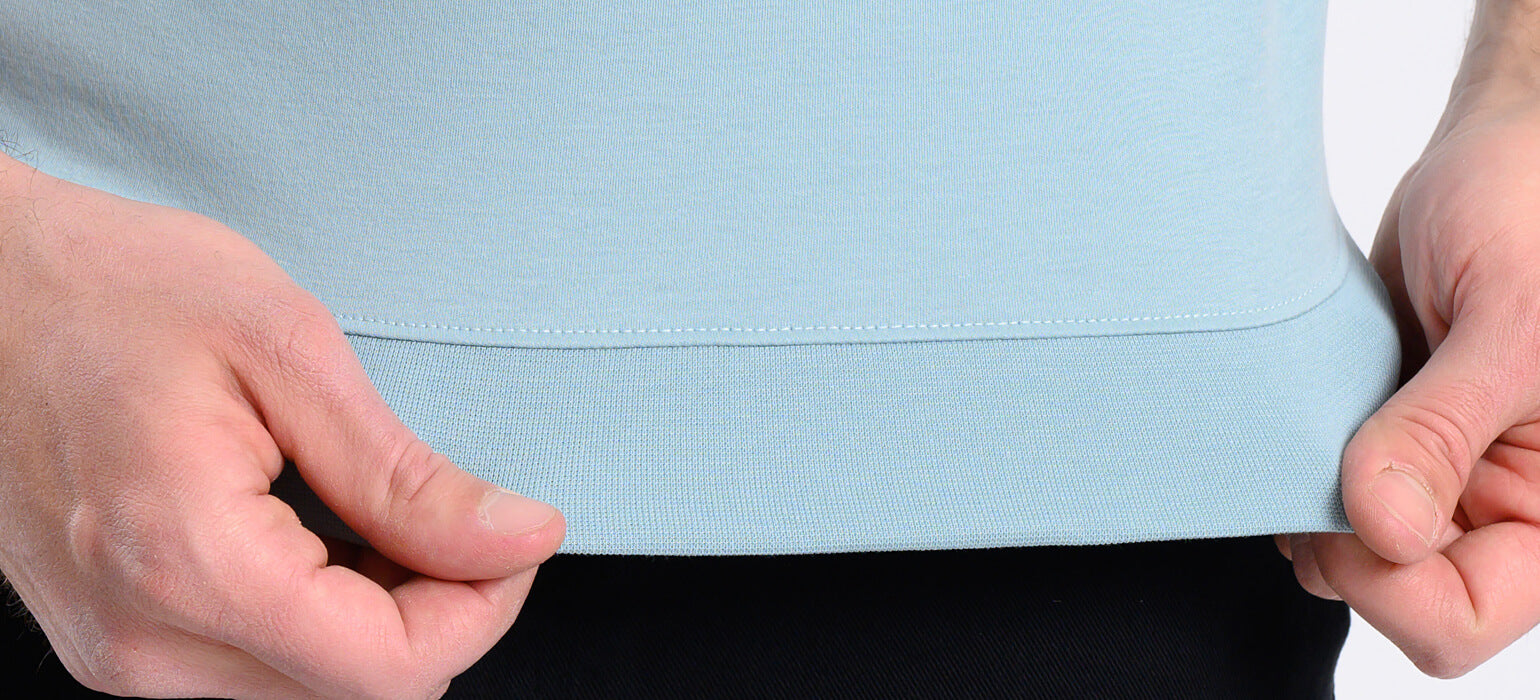 Bledozelené tričko s patentom