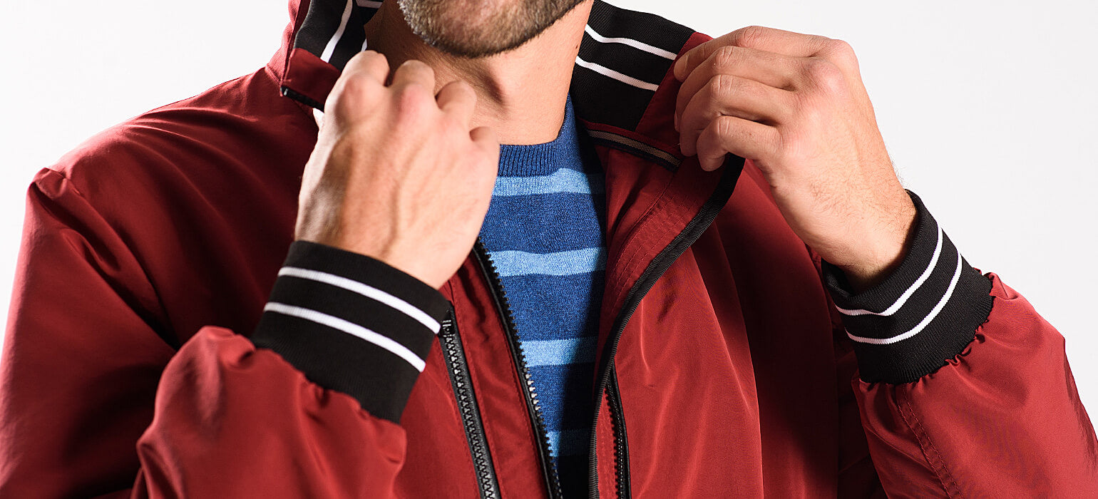 Červená prechodná bunda