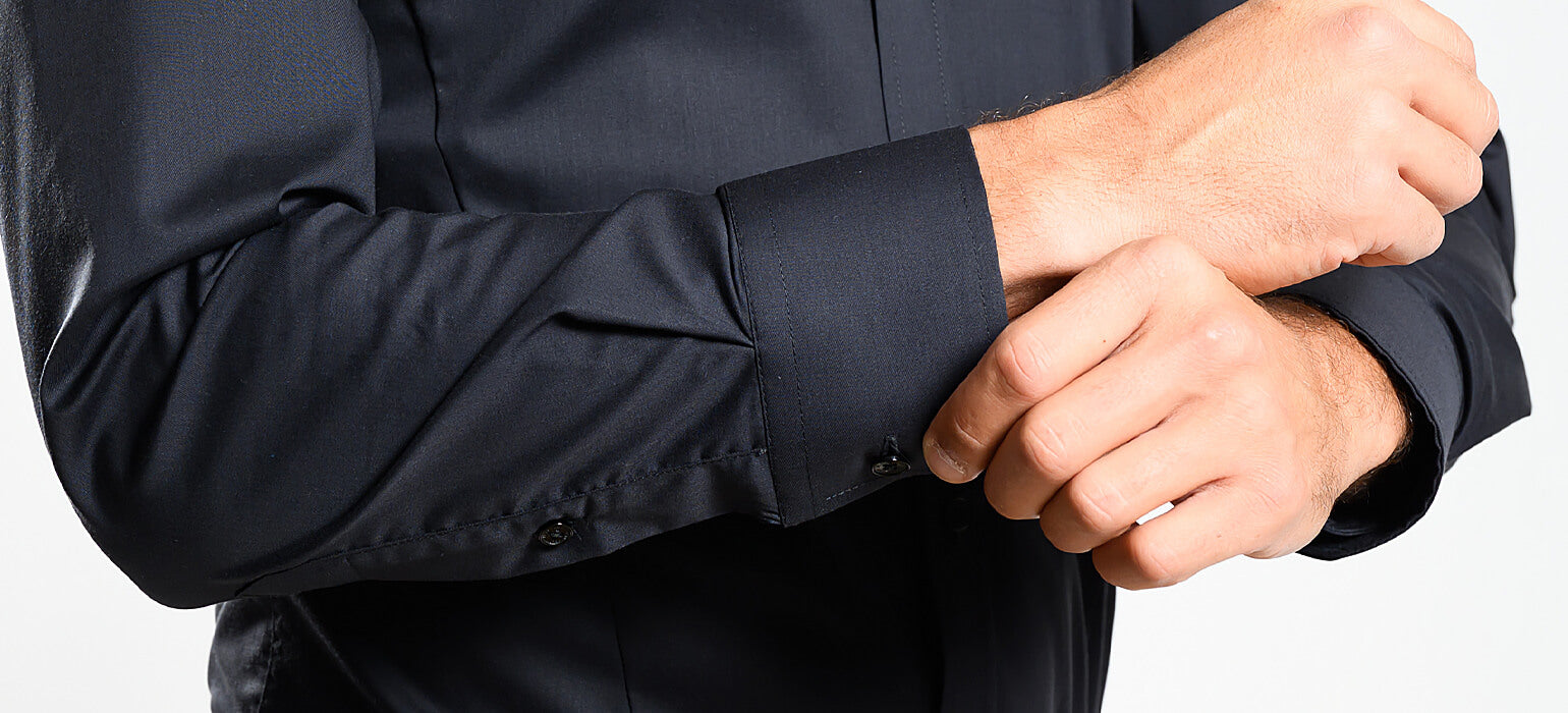 Čierna Extra Slim Fit košeľa