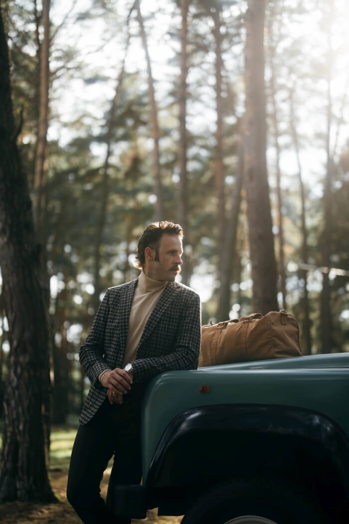 Hnedé sako so vzorom kohútej stopy