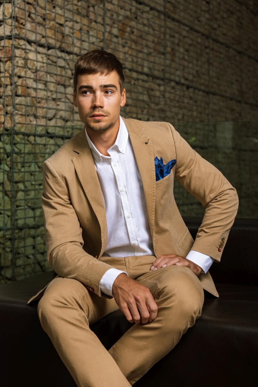 Hnedé voľnočasové nohavice