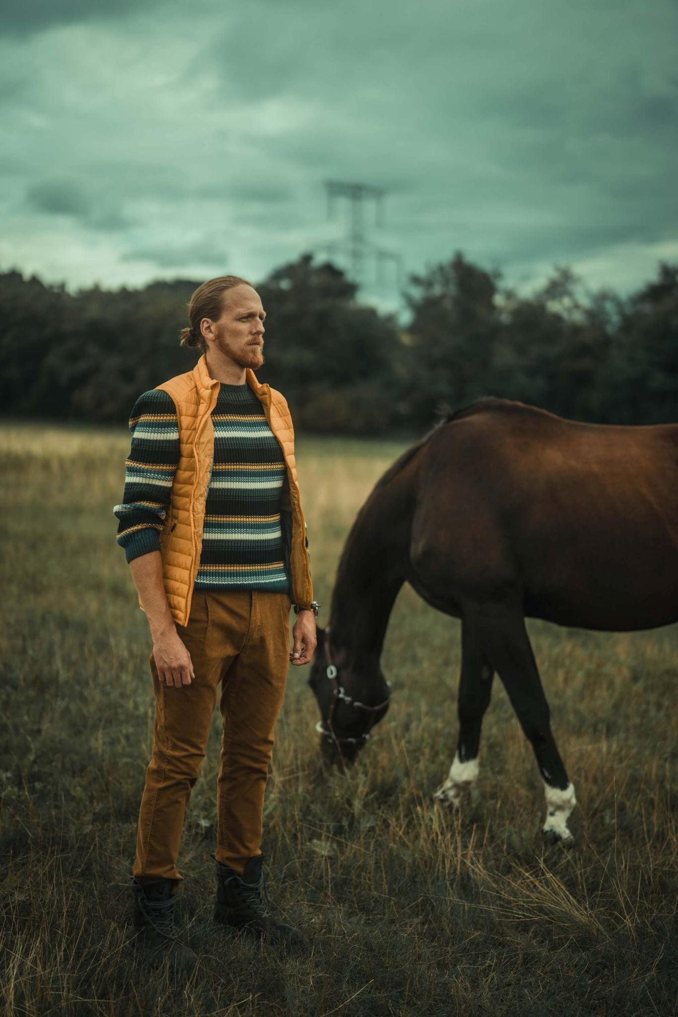 Hořčicové manšestrové kalhoty