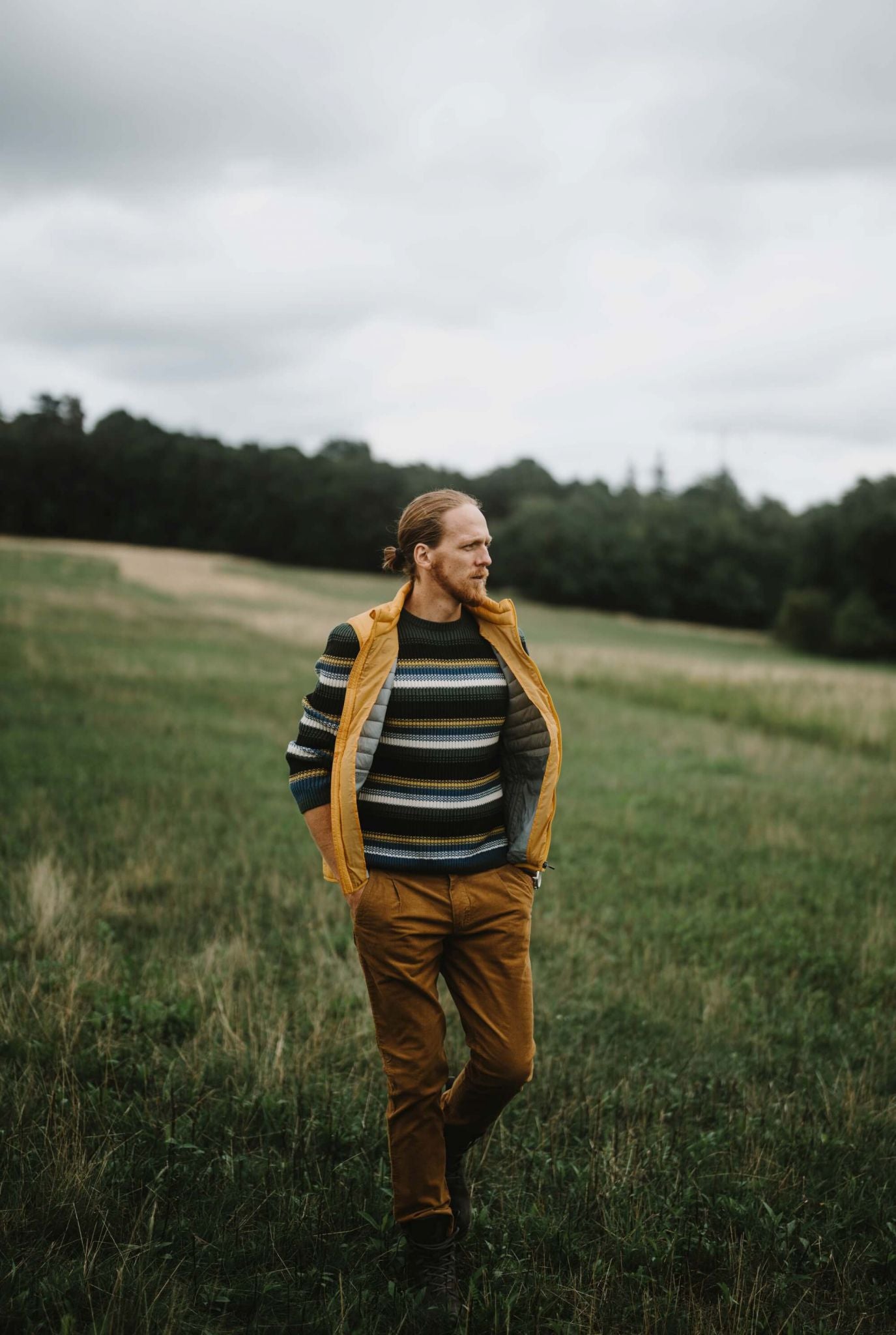 Hořčicové manšestrové kalhoty