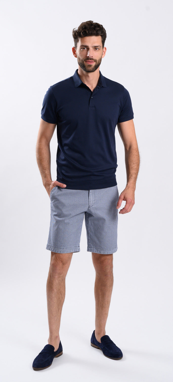 Modré krátké kalhoty s jemným vzorem