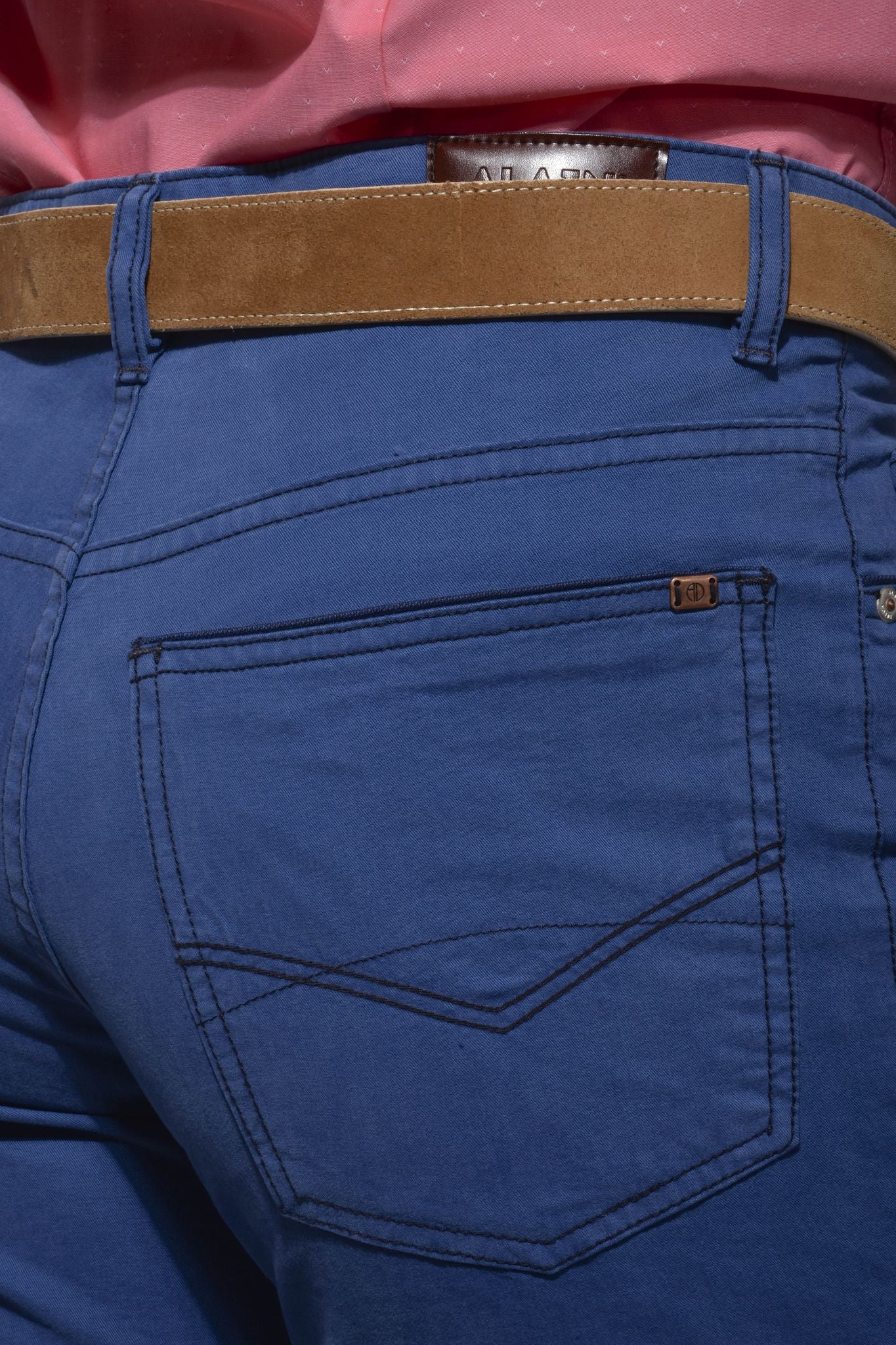 Modré volnočasové kalhoty