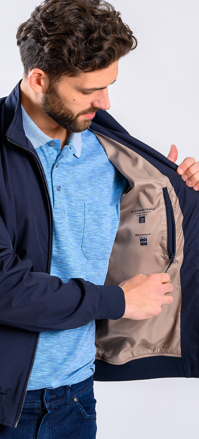 Tmavomodrá prechodná bunda