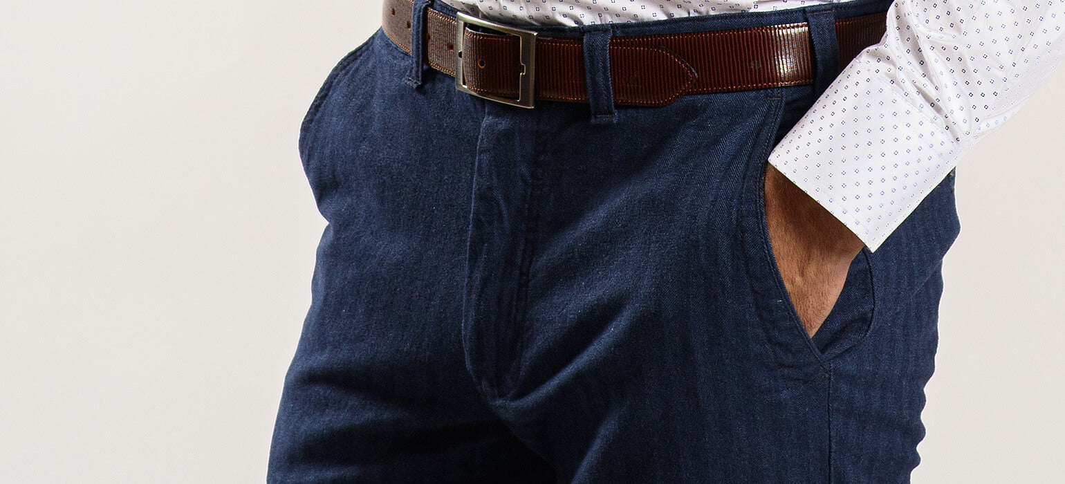 Tmavomodré bavlnené nohavice s prúžkami