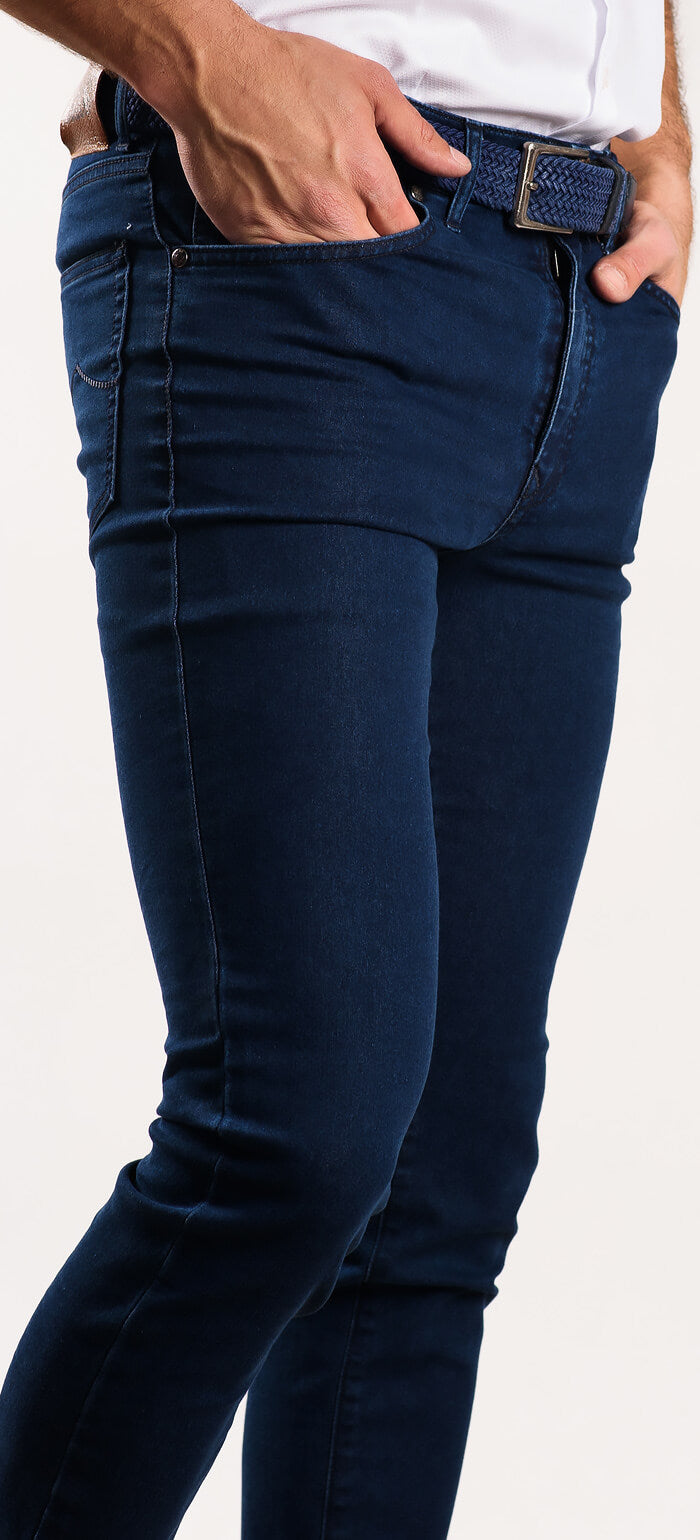 Tmavě modré džíny