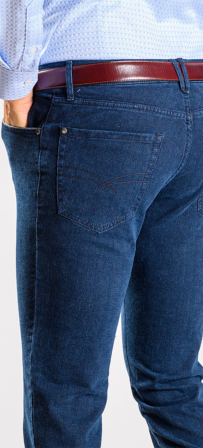 Tmavě modré džíny