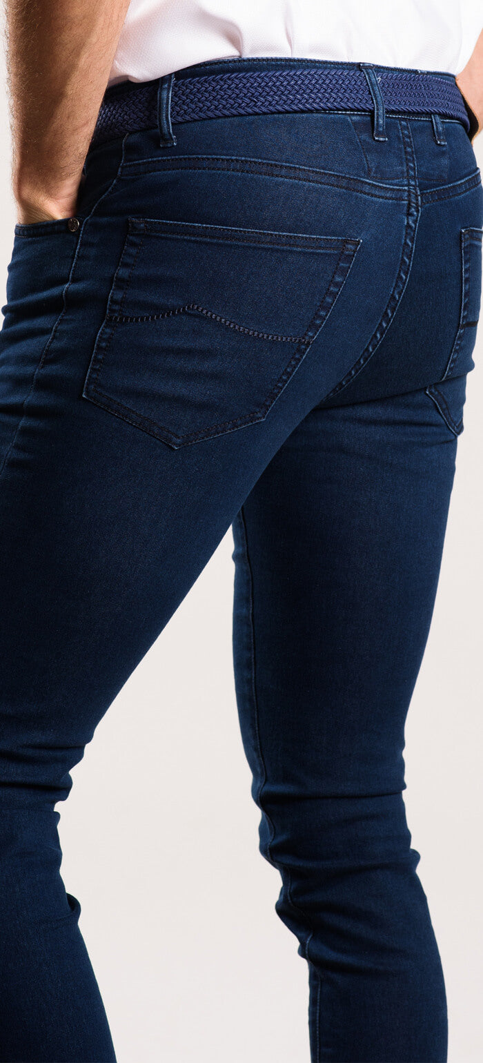 Tmavě modré džíny