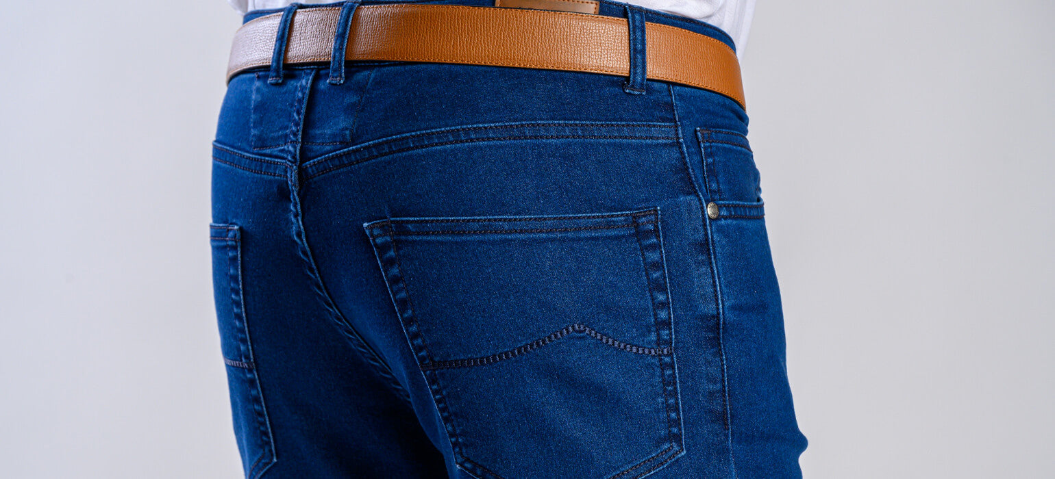 Tmavě modré džíny