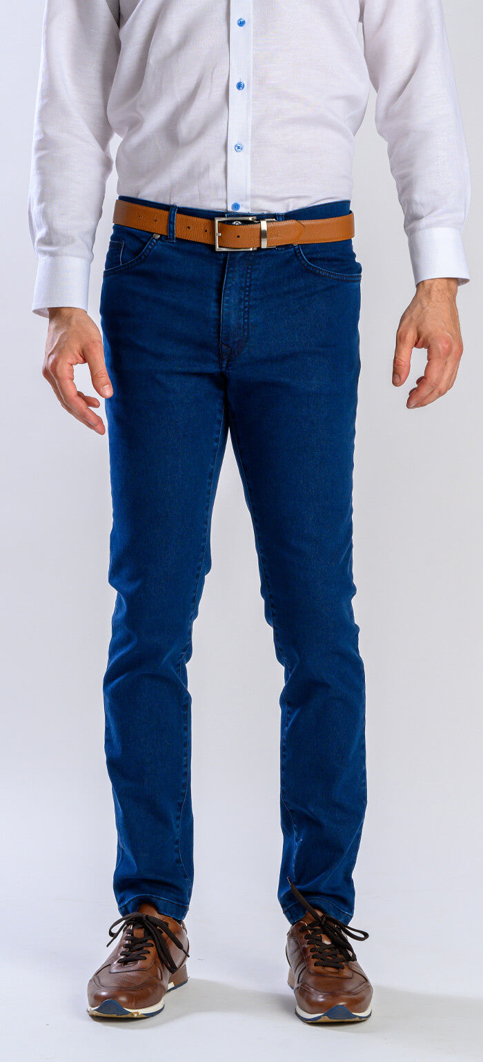 Tmavě modré džíny