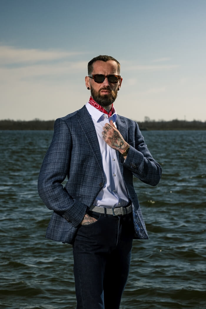 Tmavomodré štrukturované sako