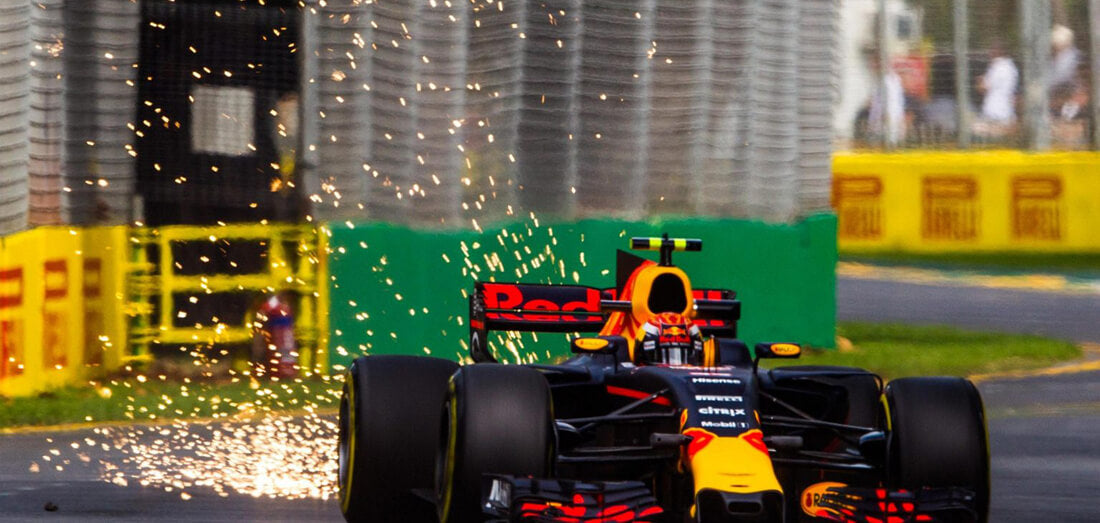 Najrýchlejší muži na kolesách, alebo prečo musíte bezpodmienečne tento rok začať sledovať Formulu 1