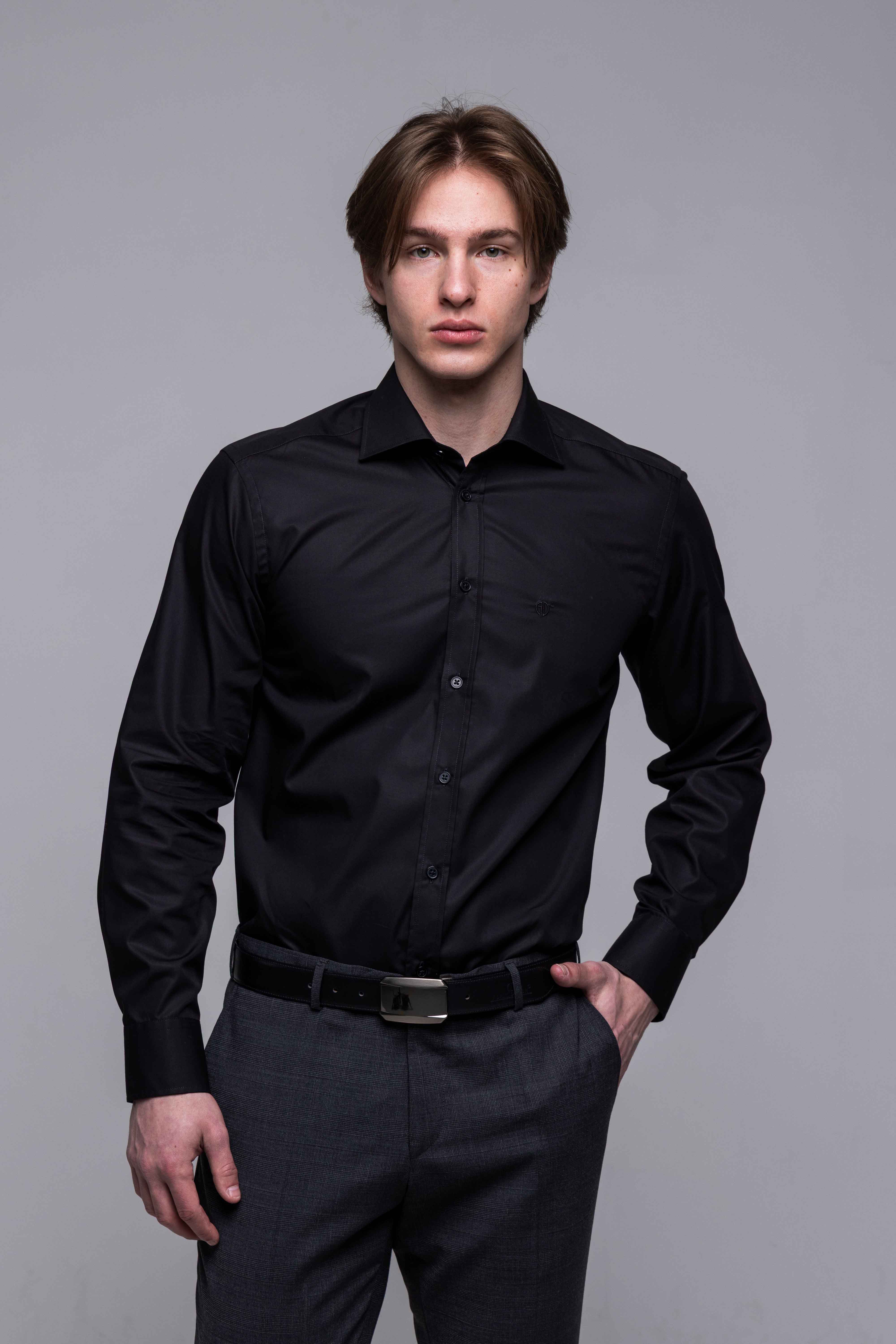 Čierna Extra Slim Fit košeľa