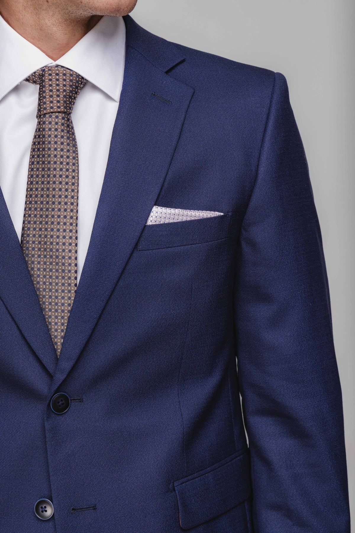 Modrý Slim Fit oblek s jemnou štruktúrou