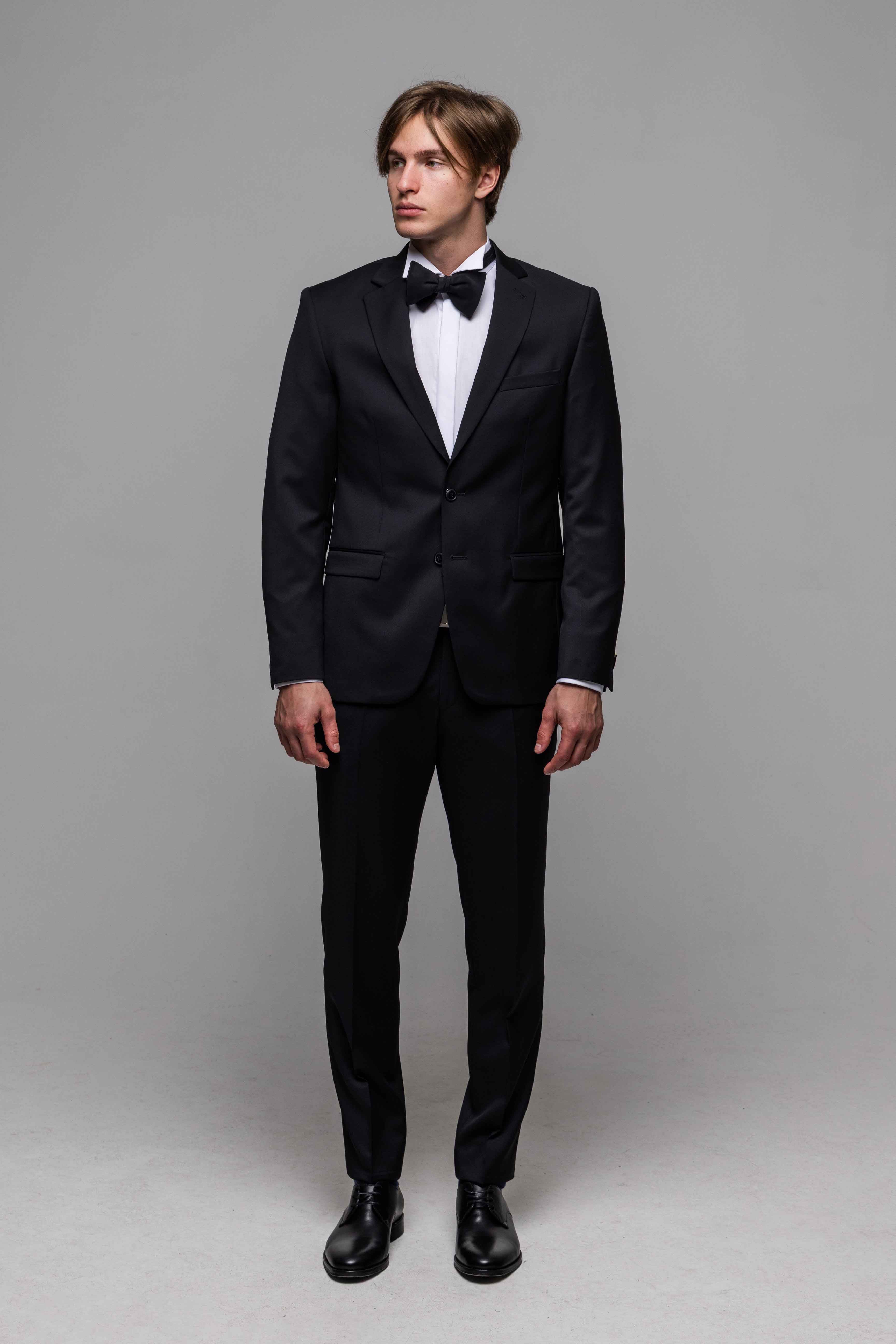 Černý vlněný oblek XL