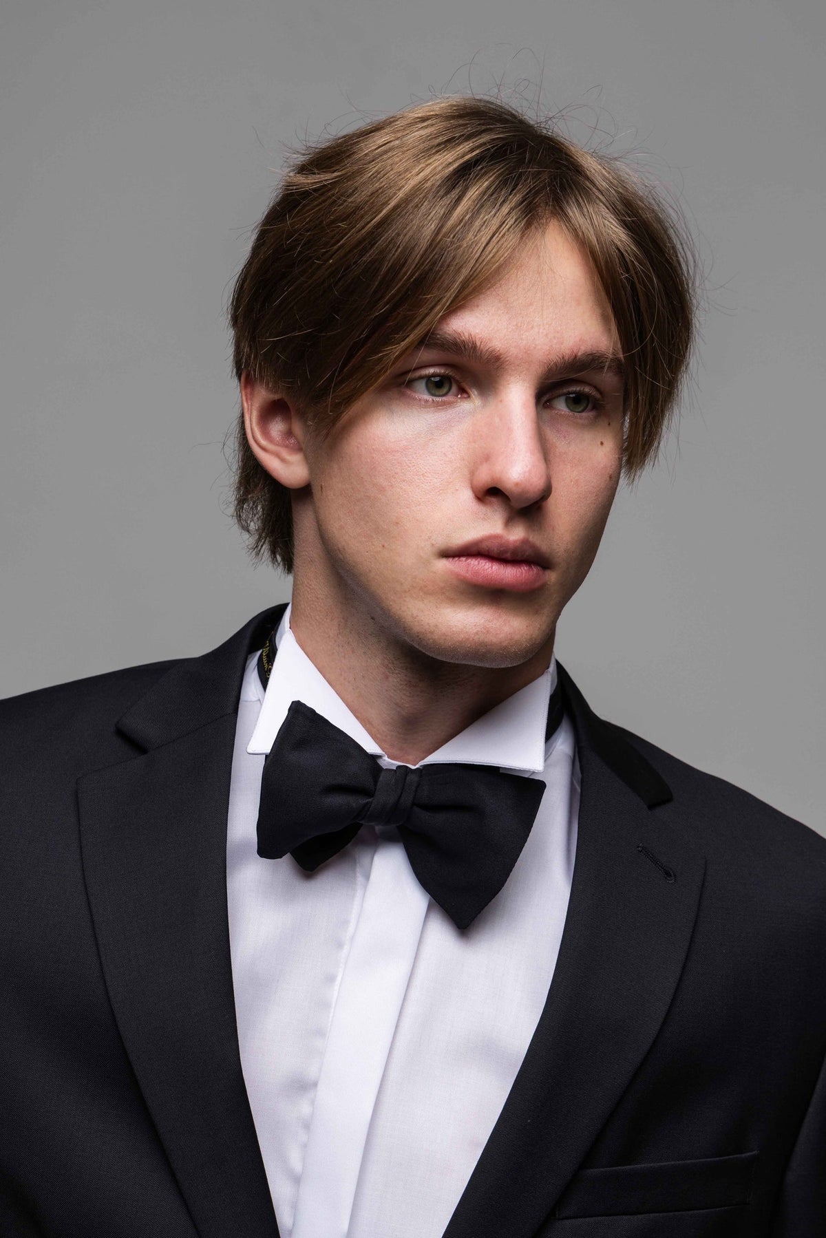 Čierny Slim Fit vlnený oblek XL