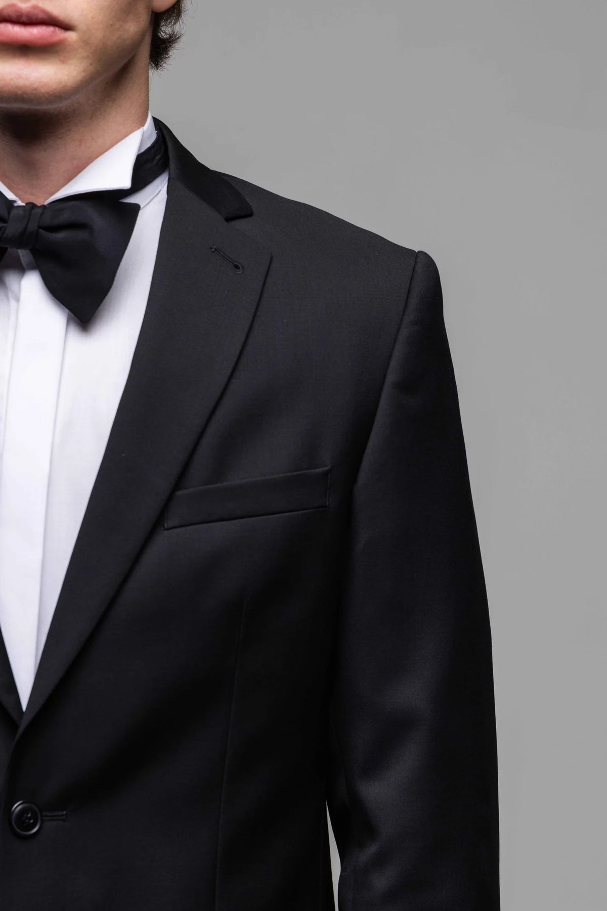 Čierny Slim Fit vlnený oblek XL