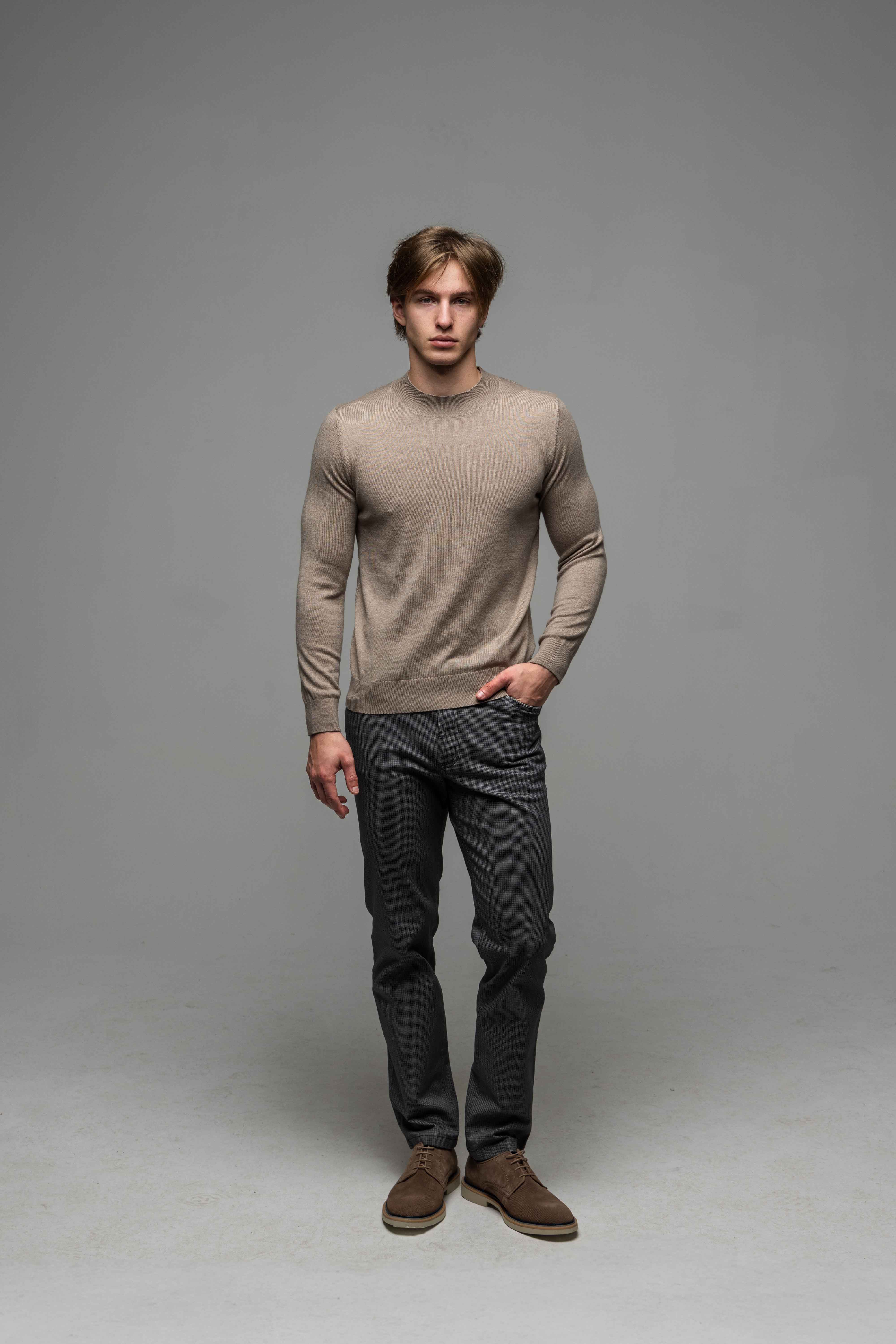 Béžový polorolák