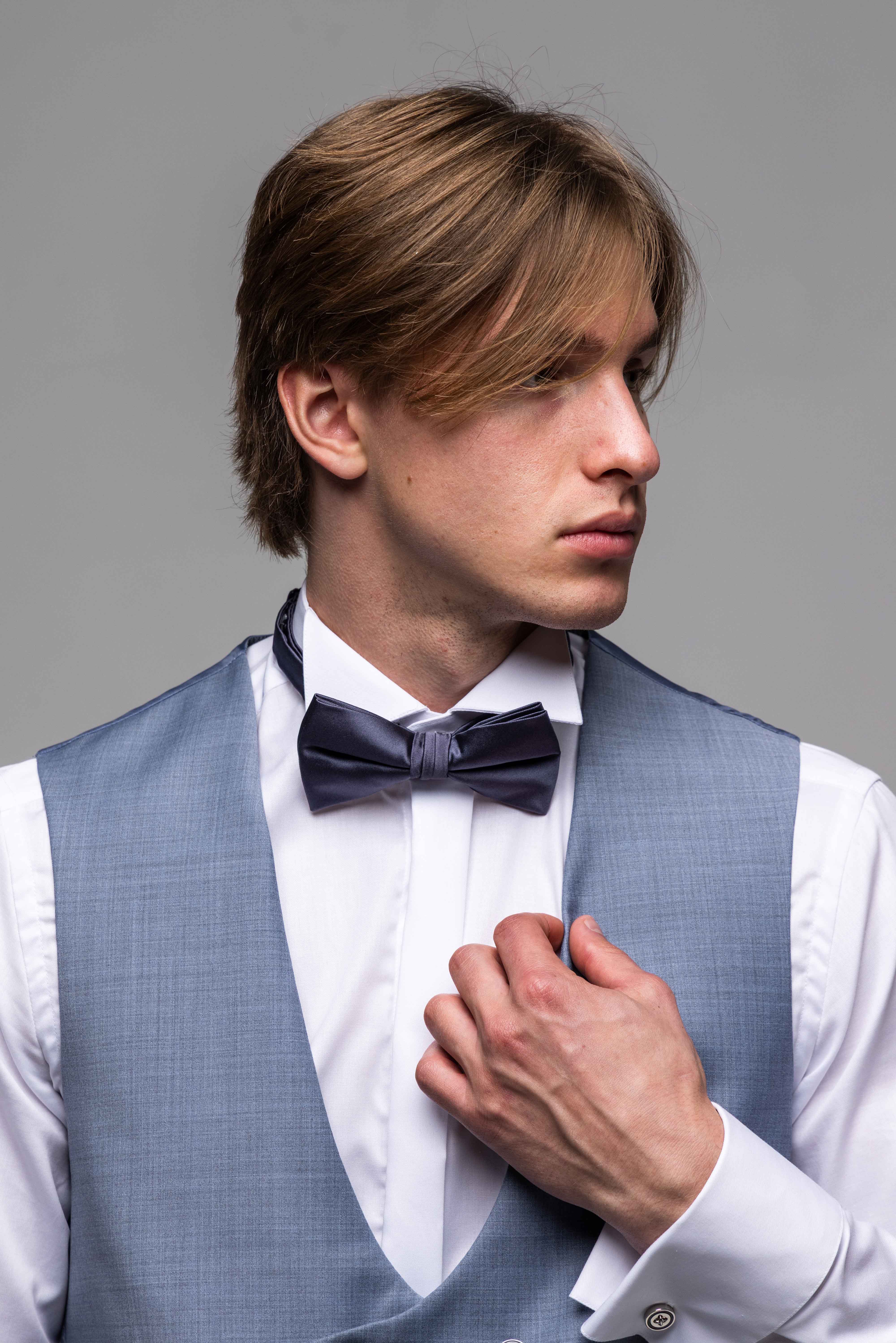 Modrosivý svadobný Slim Fit oblek s vestou