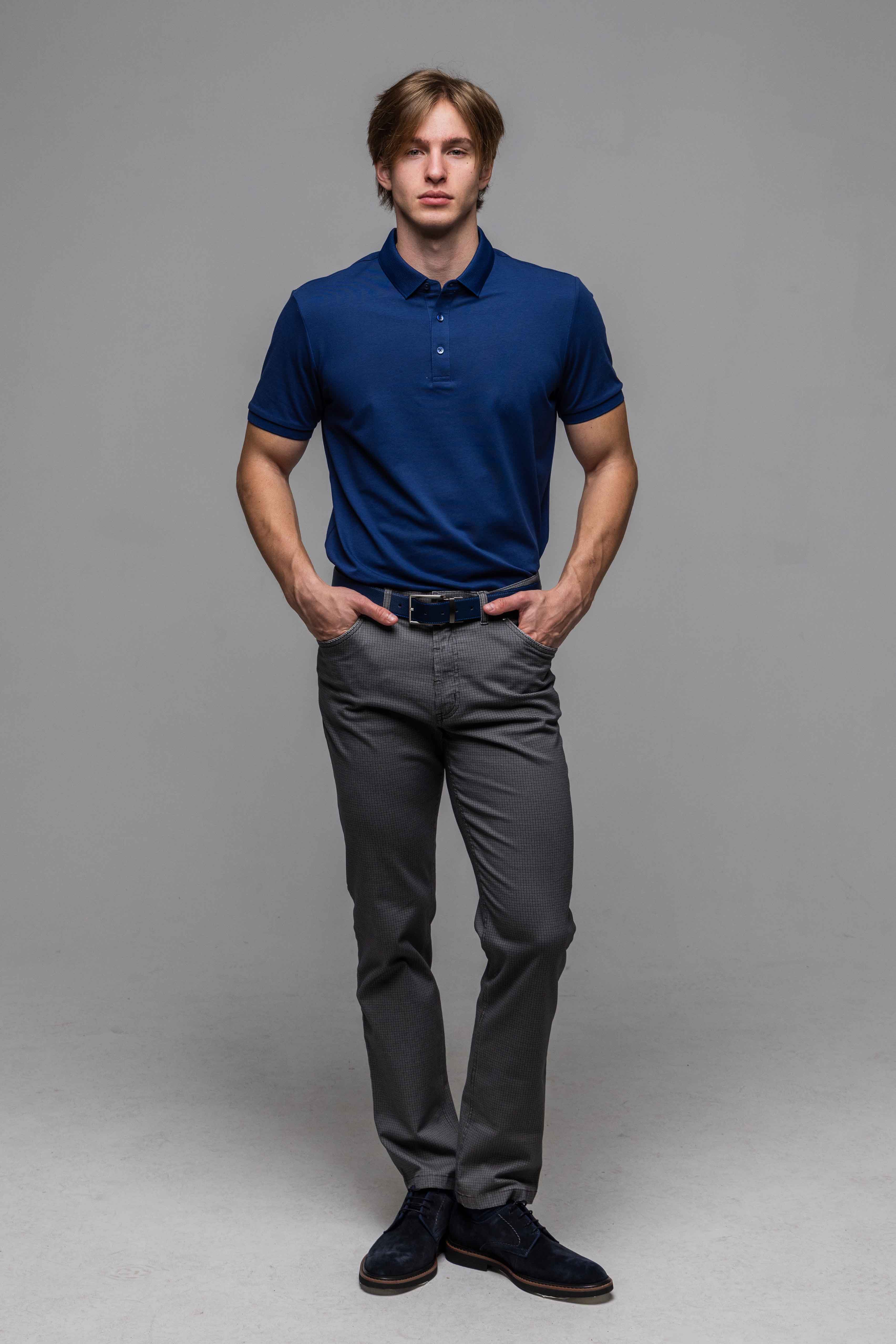 Šedohnedé voľnočasové nohavice s pepito vzorom