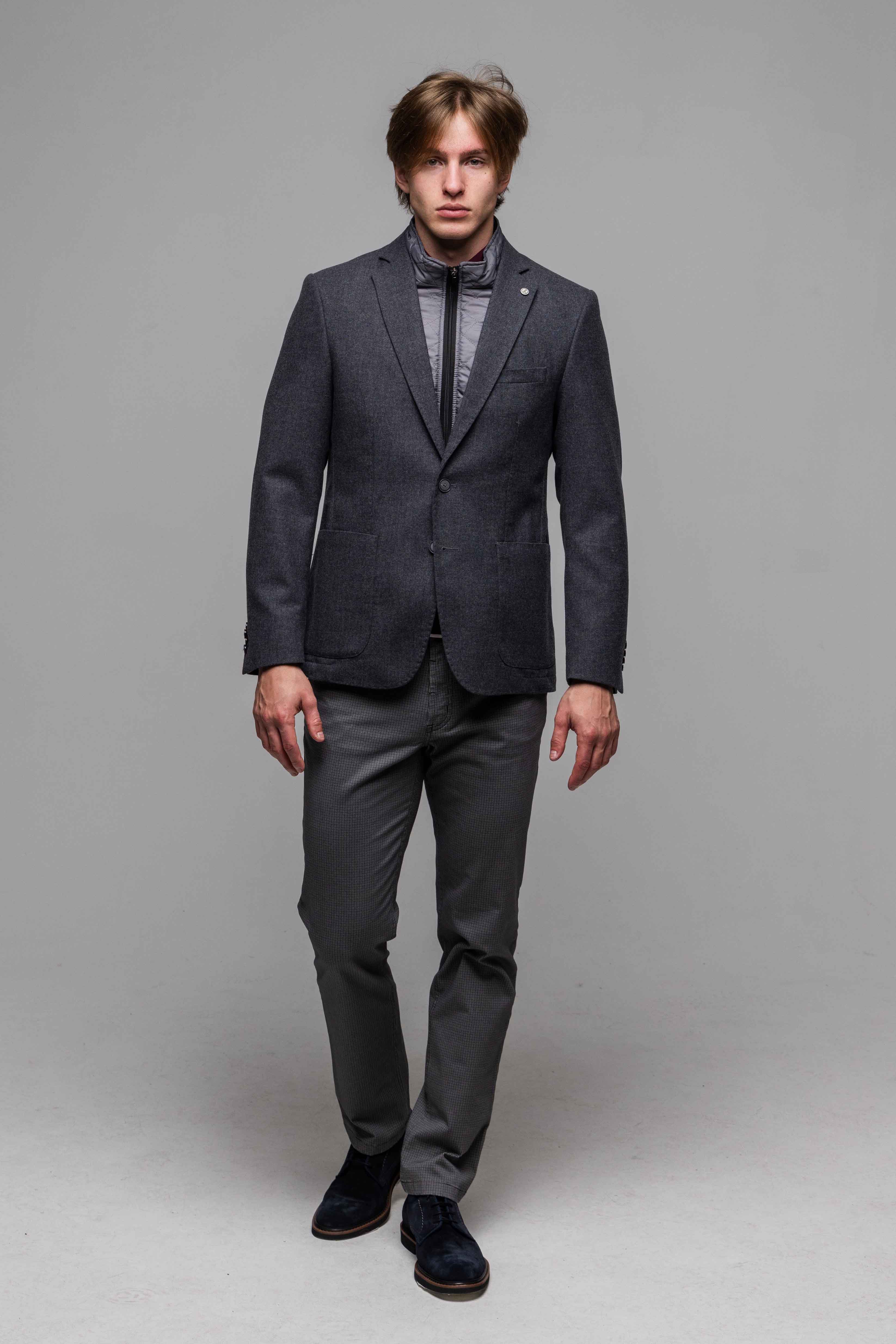 Šedé sako s odnímateľnou vsadkou