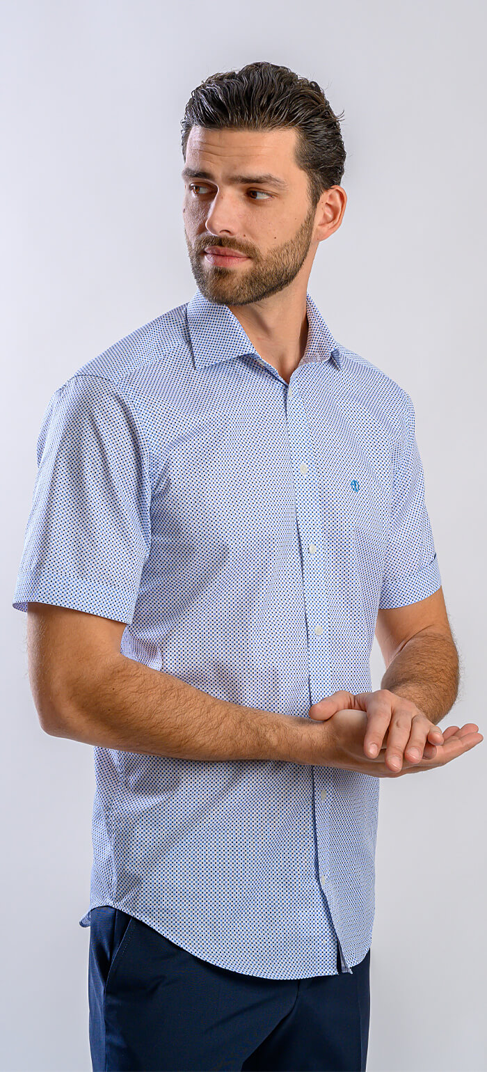 Bílá Slim Fit košile s krátkým rukávem a modrým vzorem