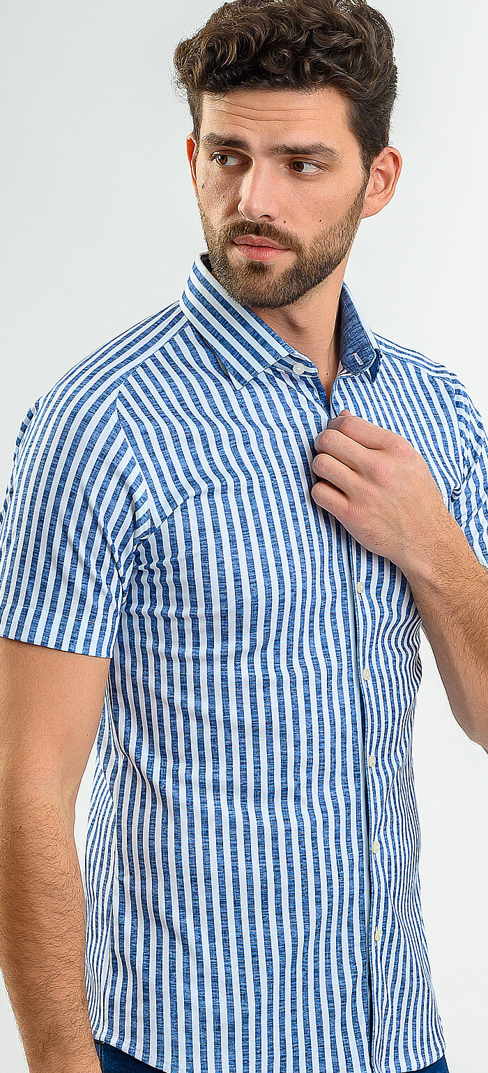 Bílo-modrá proužkovaná strečová Extra Slim Fit košile s krátkým rukávem