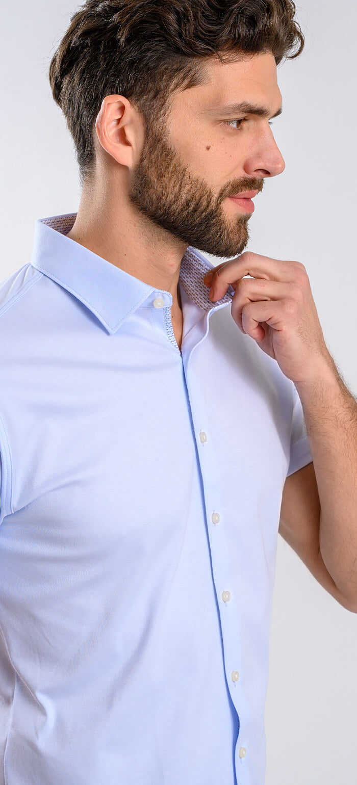 Bledě modrá strečová Extra Slim Fit košile s krátkým rukávem