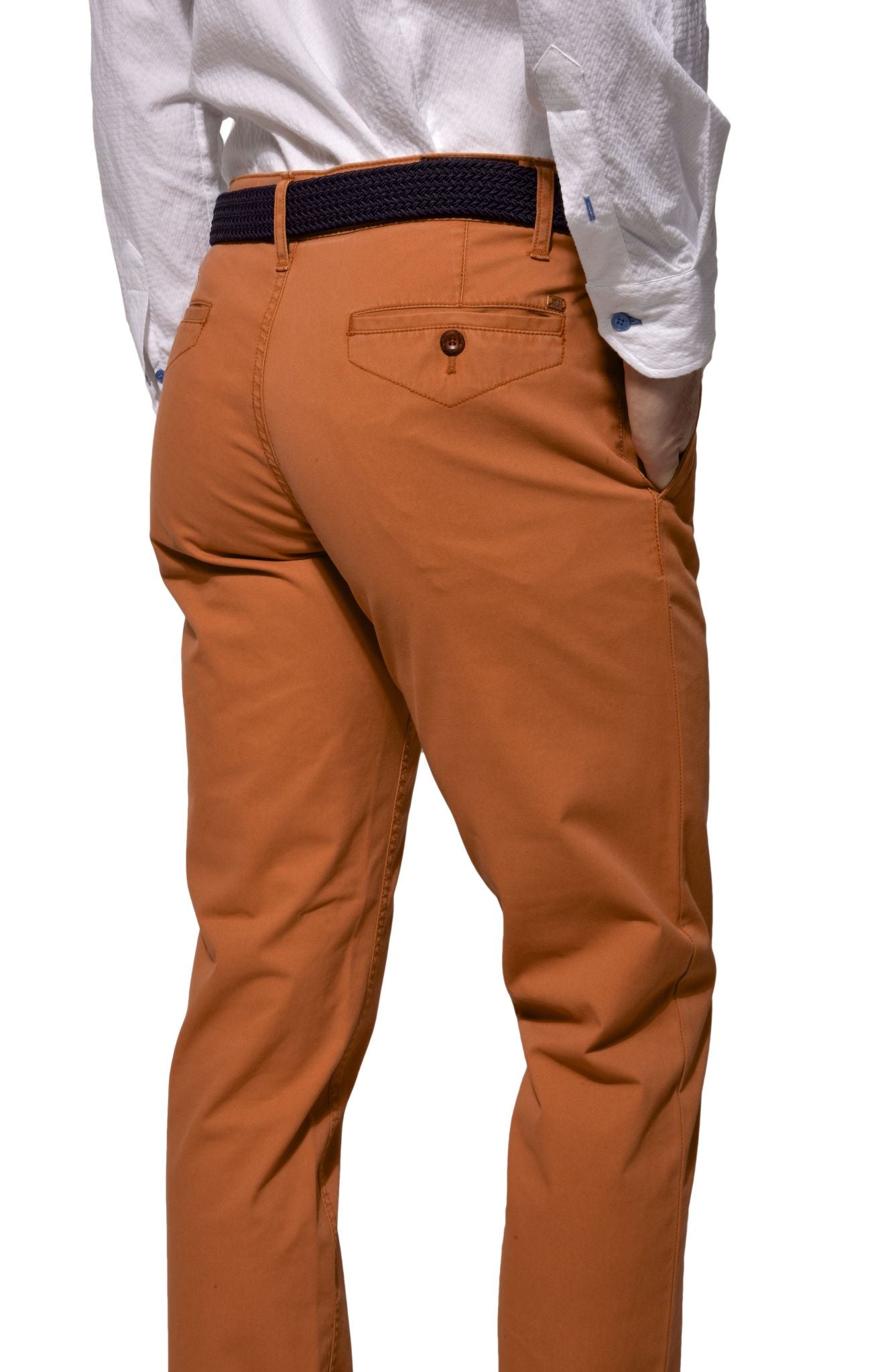 Oranžové chinos