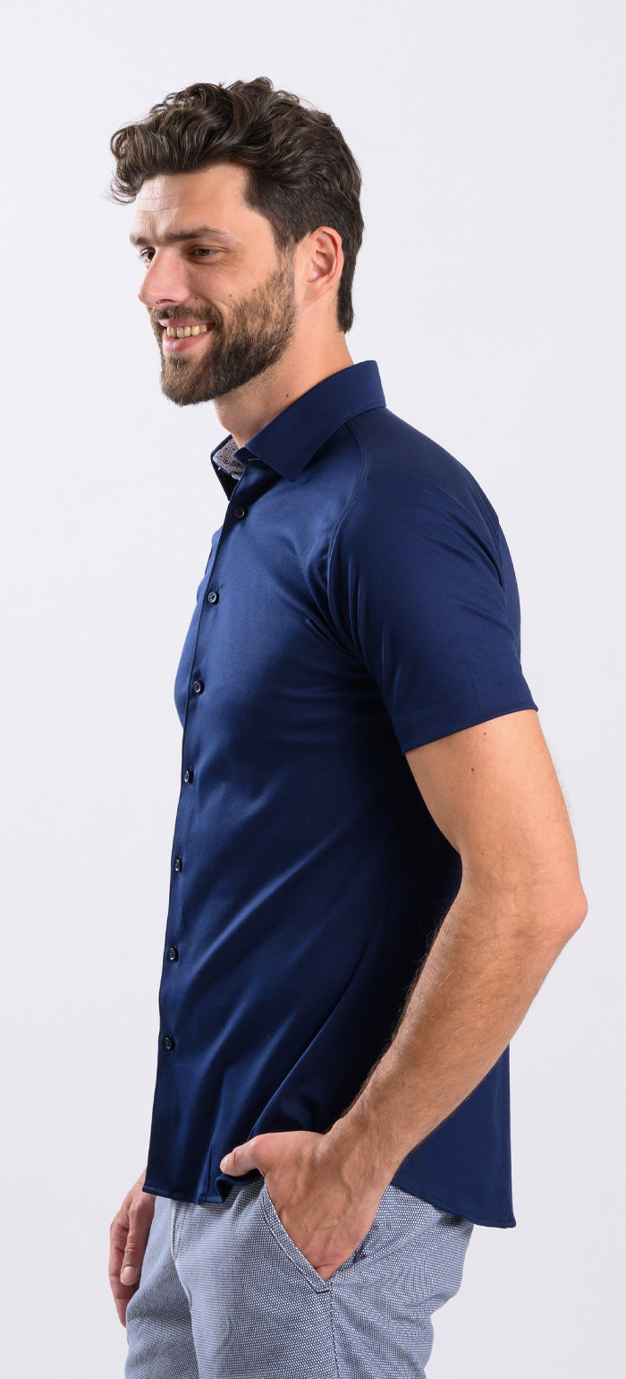 Tmavě modrá strečová Extra Slim Fit košile s krátkým rukávem
