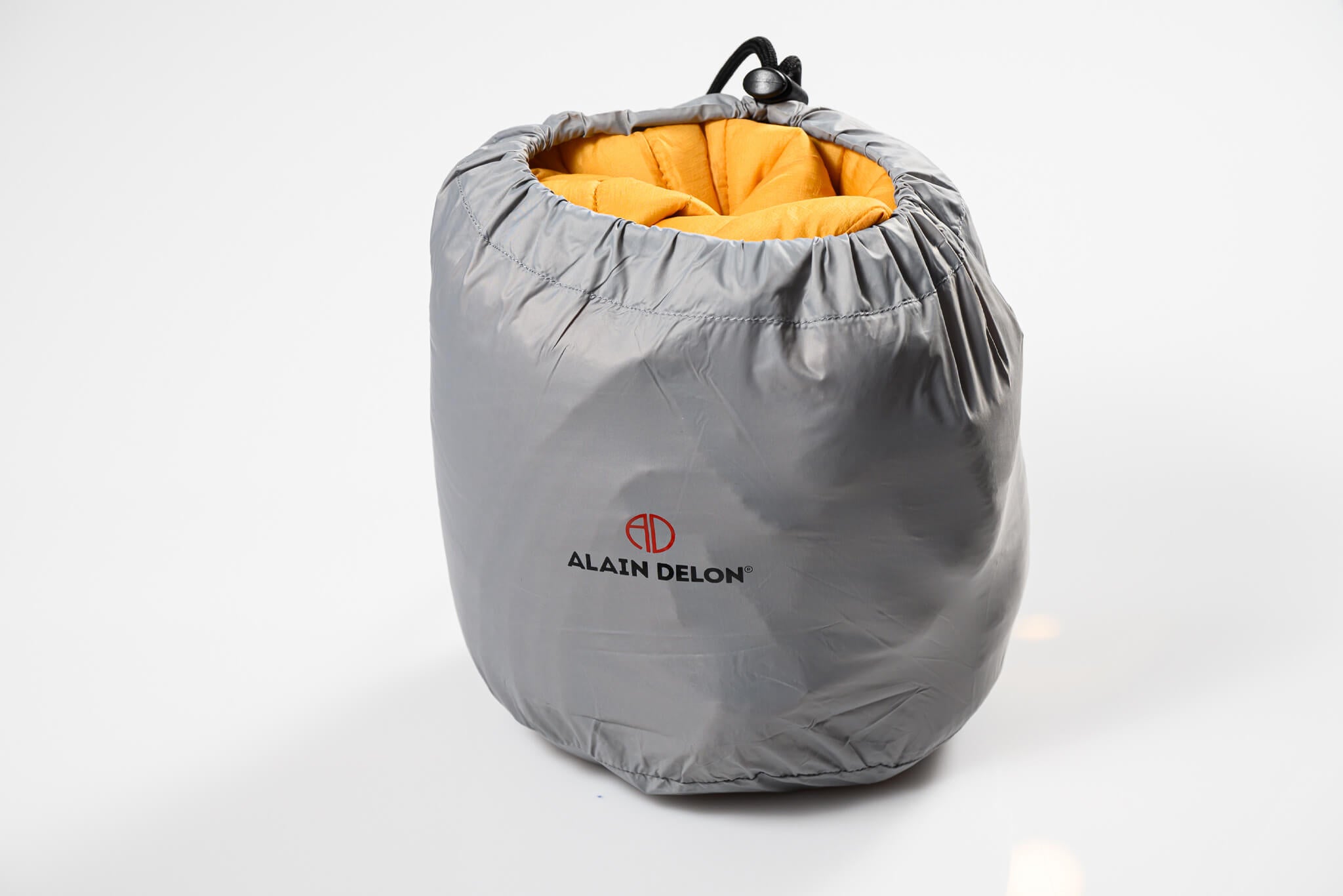 Žlutá prošívaná vesta